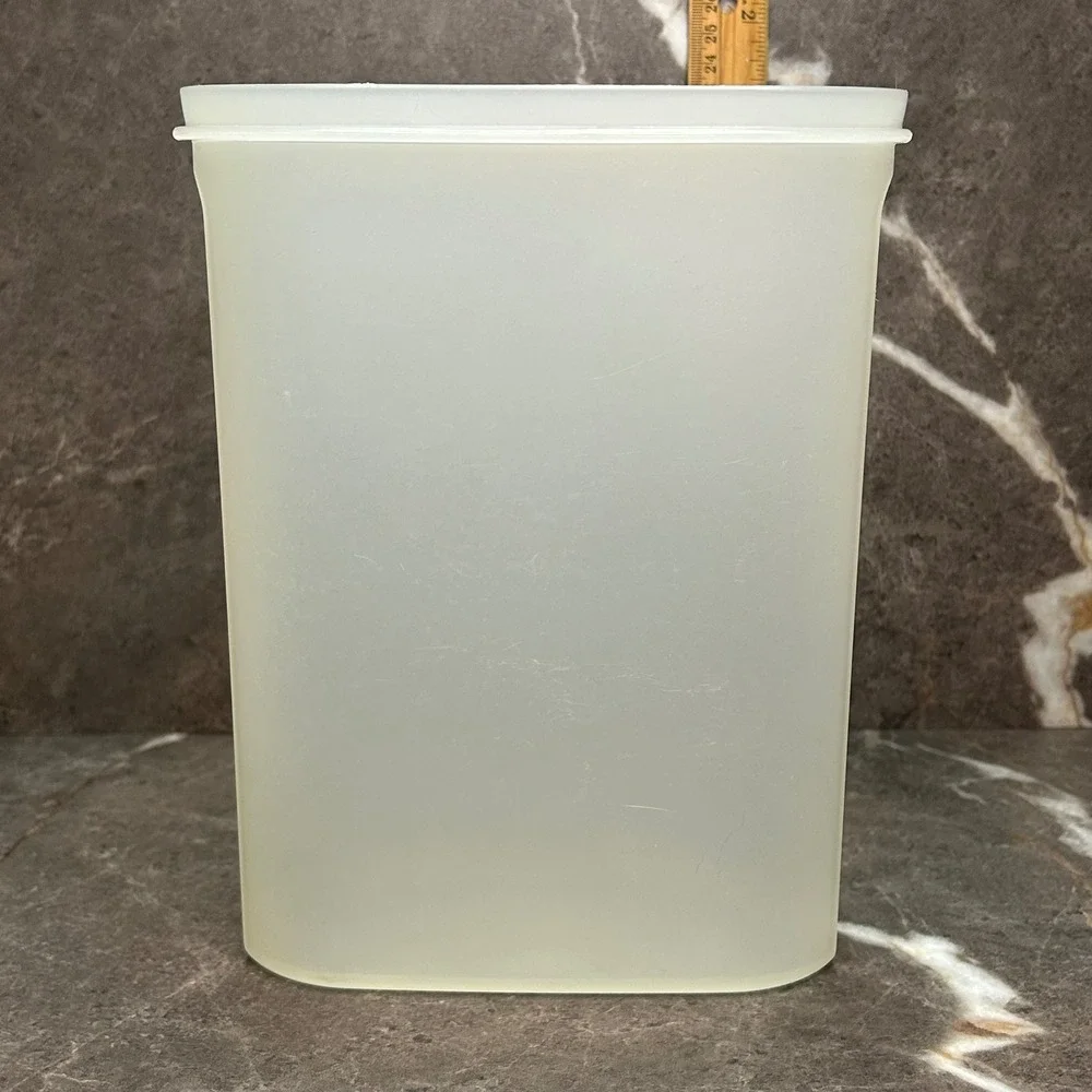 Tupperware Modular Mates Oval Canisters Set of 2 Clear with only one Green Lid